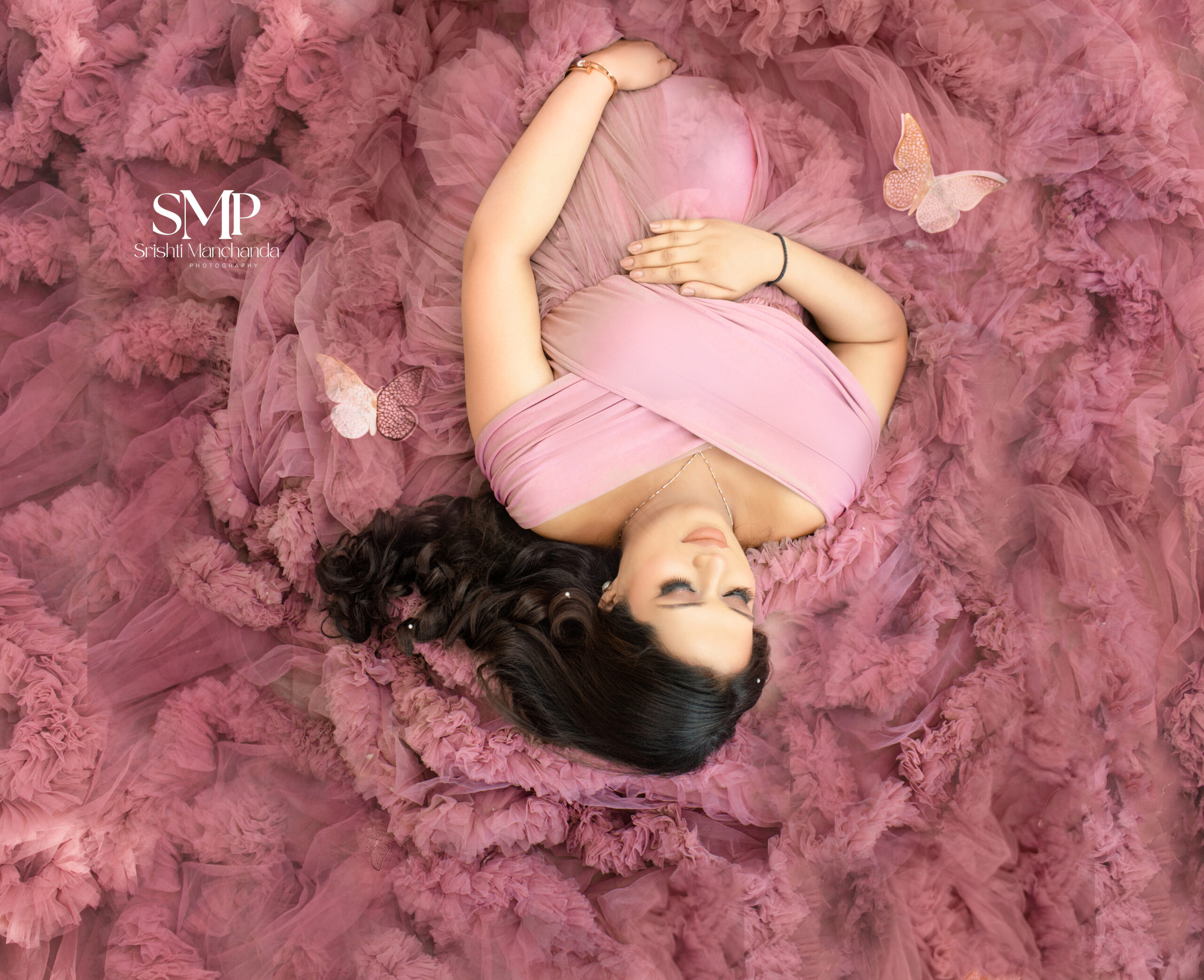 professional maternity photos delhi packages starting 15000