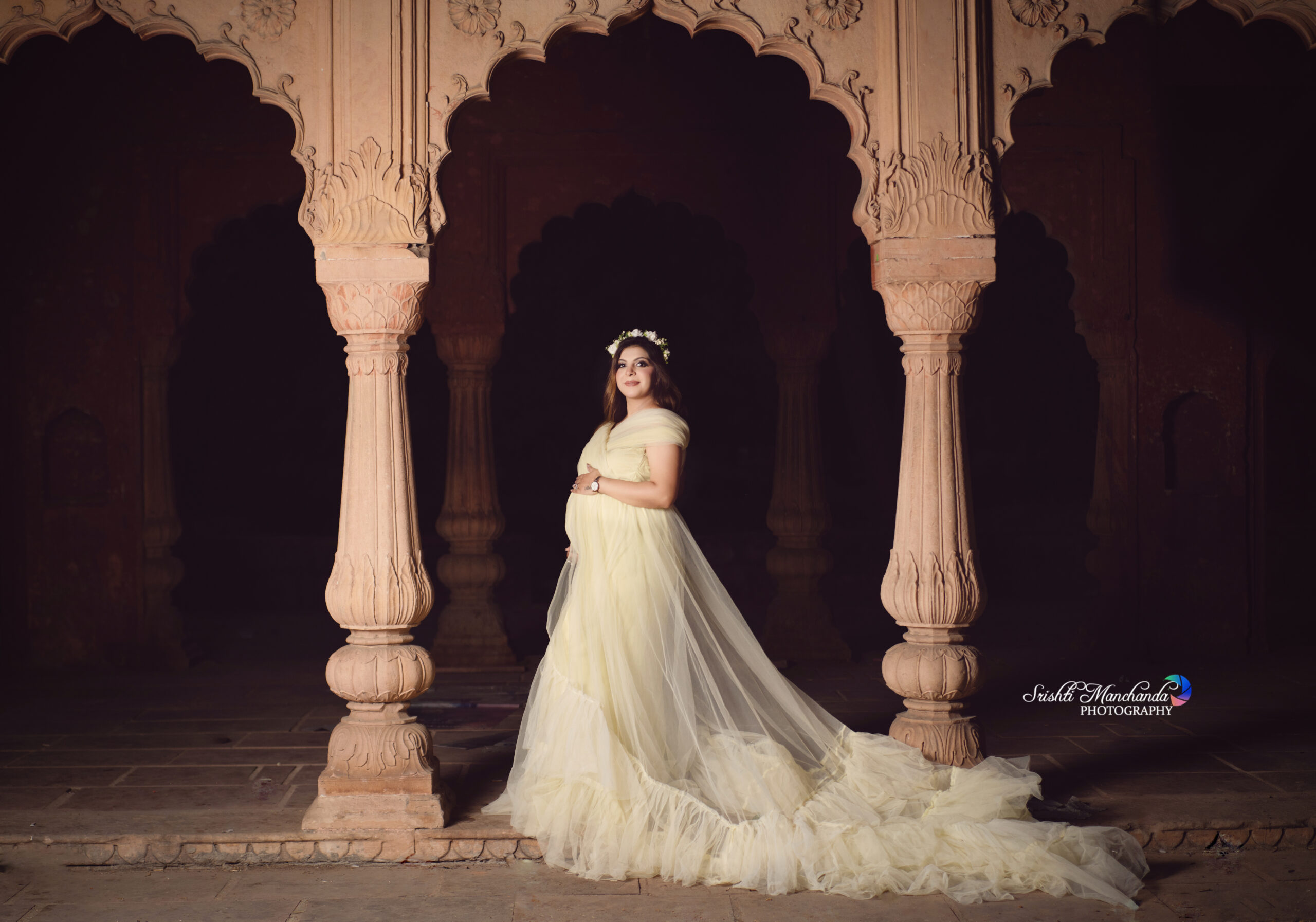 maternity photoshoot near me with price delhi packages